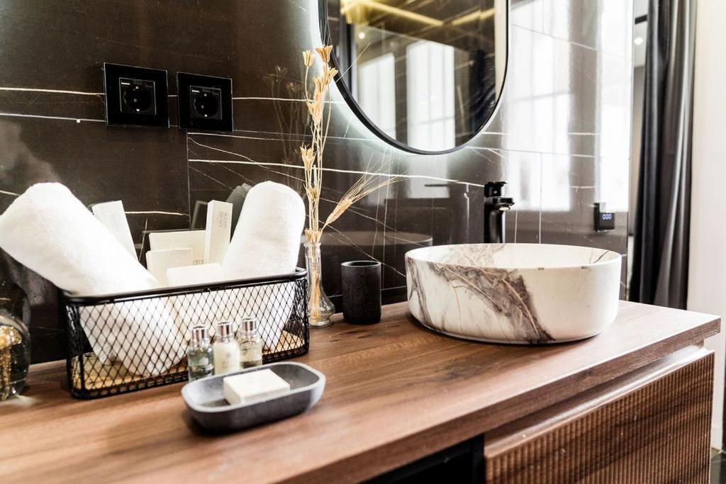 Luxury And Elegant Apartment Madrid Esterno foto