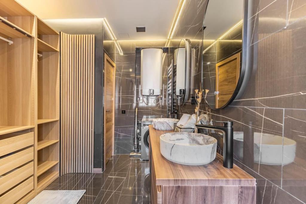 Luxury And Elegant Apartment Madrid Esterno foto